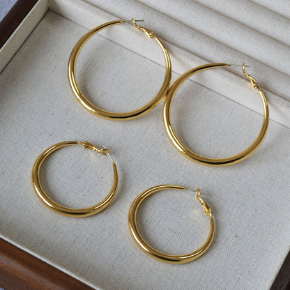 Romantic Silver Earring for Special Moments