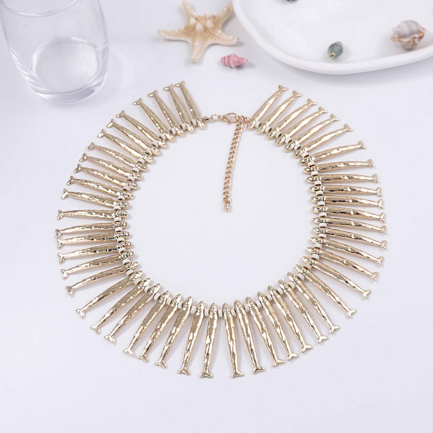 Classic Gold Necklace with Timeless Appeal