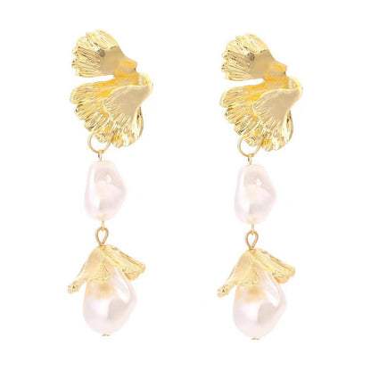 Stunning Pearl Earring for Daily Wear