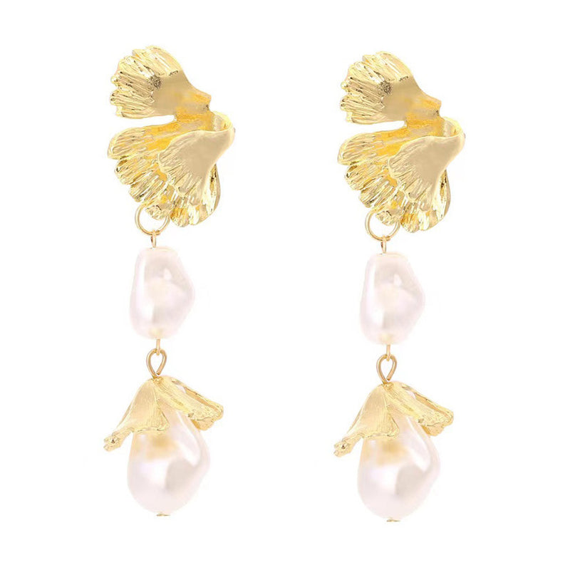 Stunning Pearl Earring for Daily Wear