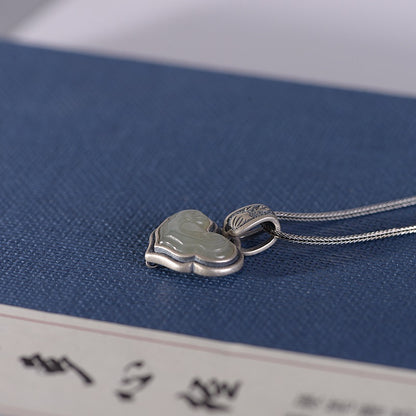 Beautiful Silver Necklace with Unique Style