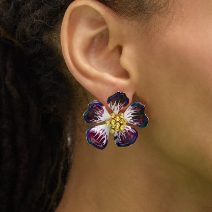 Classic Earring with Timeless Appeal
