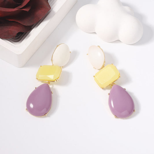 Charming Earring for Any Occasion