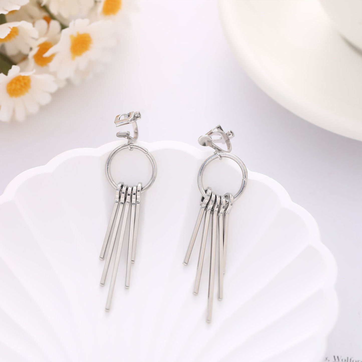 Charming Earring for Any Occasion