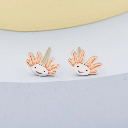 Classic Gold Earring with Timeless Appeal