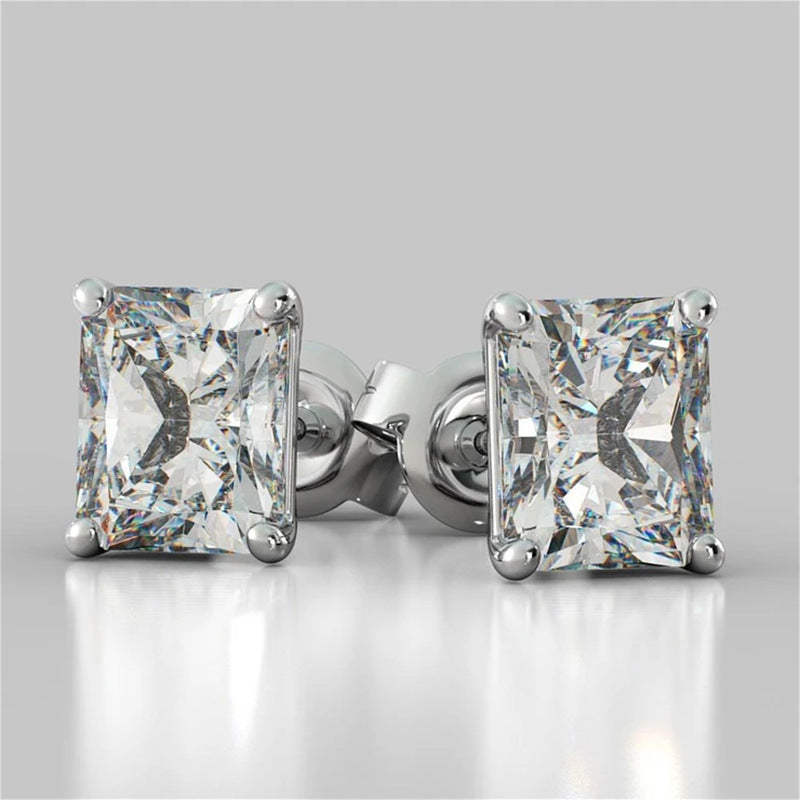 Delicate Artisan Gold Earring