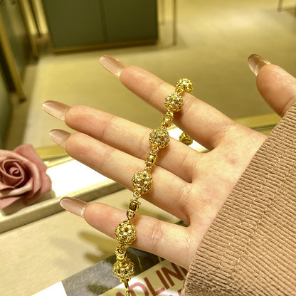 Charming Piece for Any Occasion