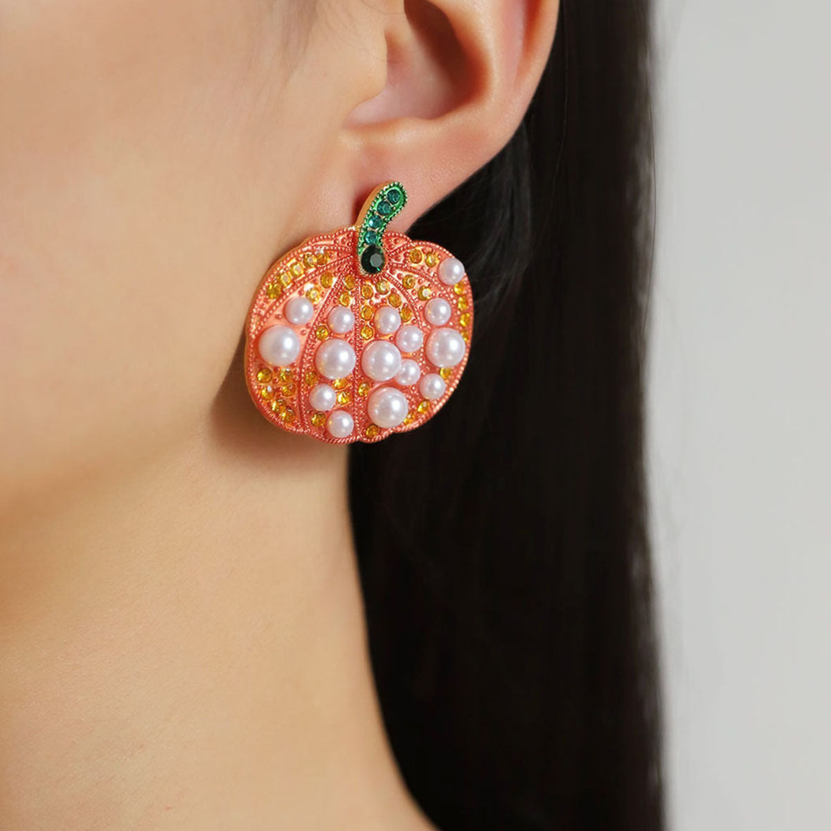 Beautiful Pearl Earring with Unique Style