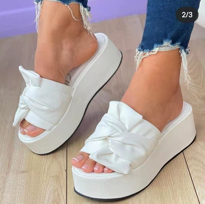 Chic Orthopedic Sandals with Unique Design