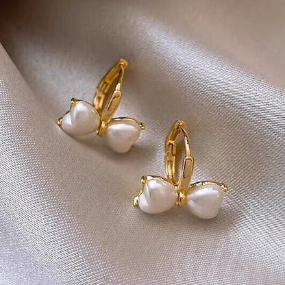 Stunning Pearl Earring for Daily Wear