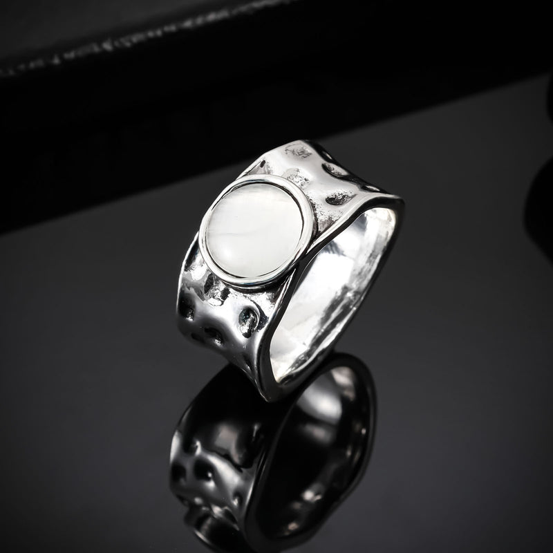 Classic Ring with Timeless Appeal