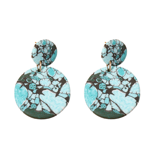 Charming Earring for Any Occasion