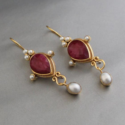 Romantic Pearl Earring for Special Moments