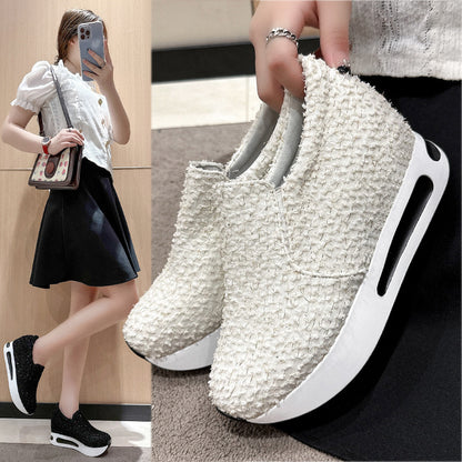 Graceful Orthopedic Shoes for Modern Look