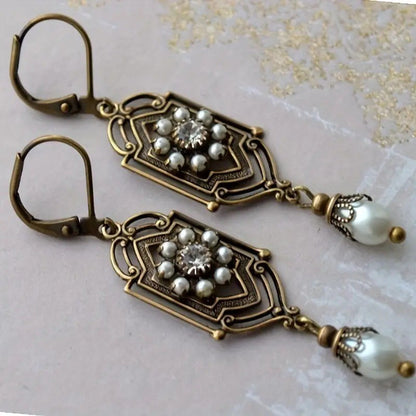 Beautiful Pearl Earring with Unique Style