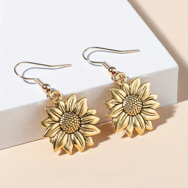 Stunning Earring for Daily Wear