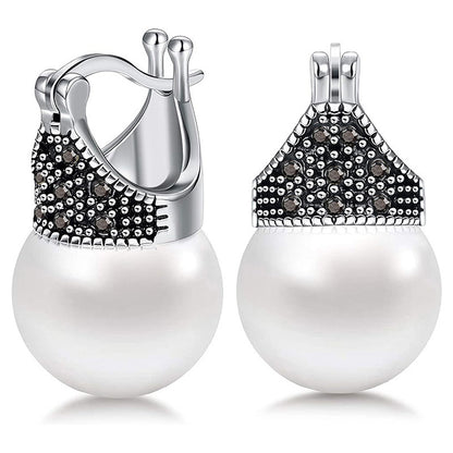 Classic Pearl Set with Timeless Appeal