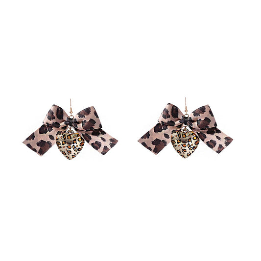 Charming Piece for Any Occasion