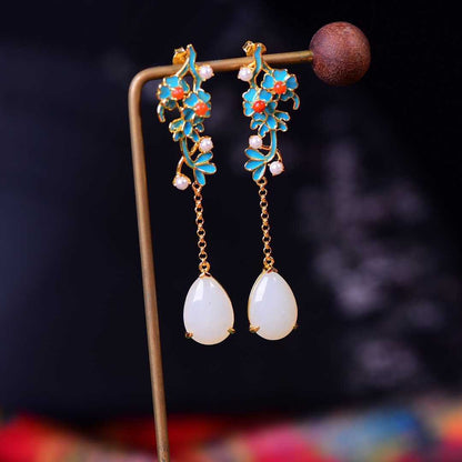 Beautiful Silver Earring with Unique Style