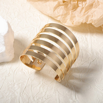 Charming Bracelet for Any Occasion