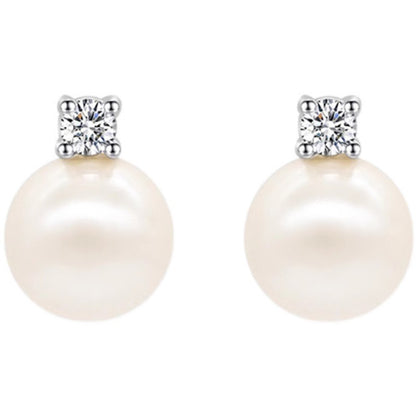 Beautiful Pearl Earring with Unique Style