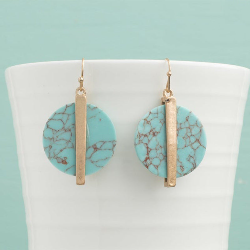 Charming Earring for Any Occasion