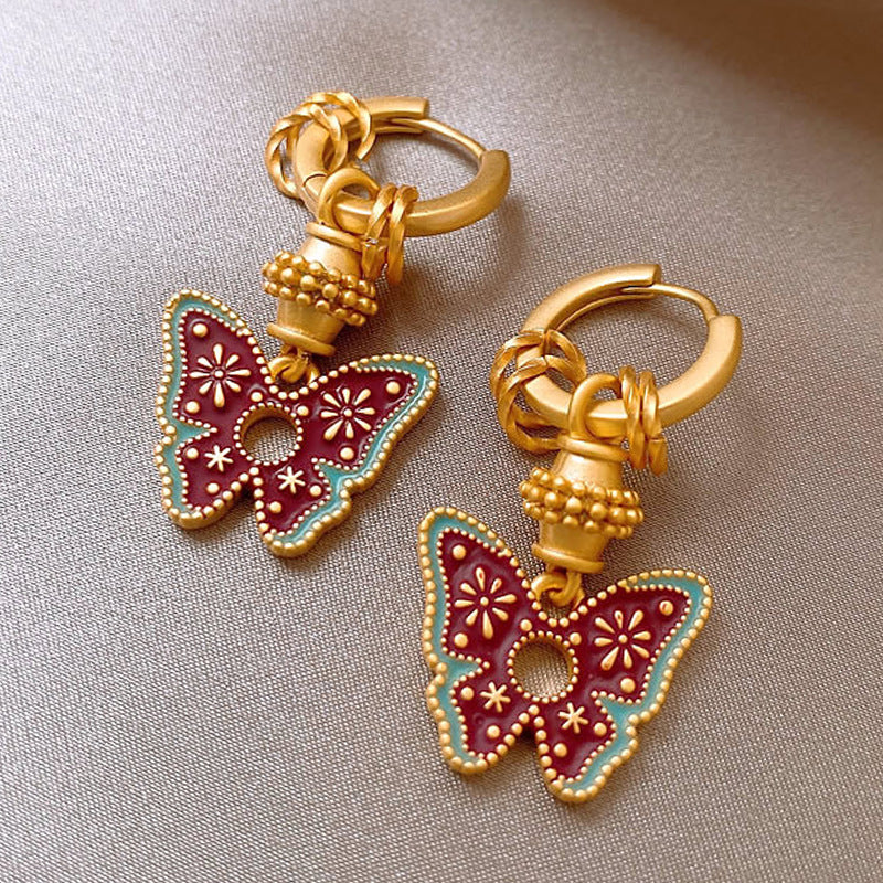 Charming Earring for Any Occasion