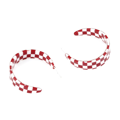 Classic Silver Earring with Timeless Appeal