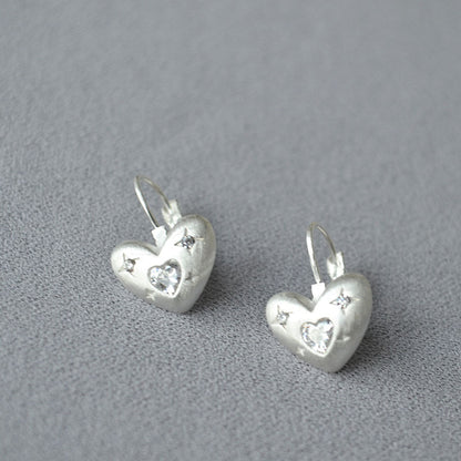 Romantic Gold Earring for Special Moments