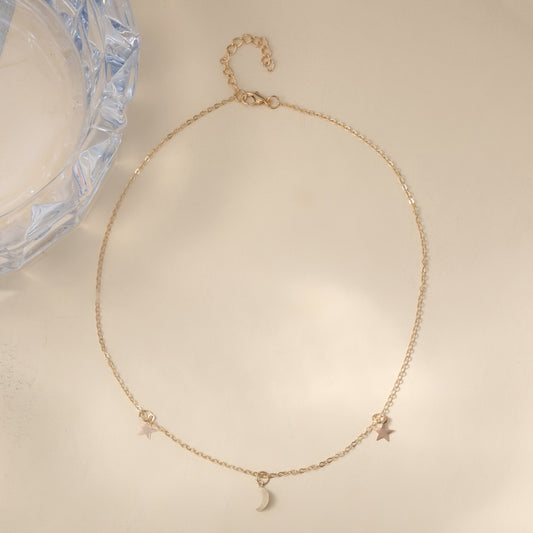Beautiful Gold Necklace with Unique Style