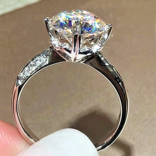 Classic Ring with Timeless Appeal