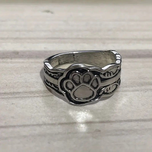 Classic Ring with Timeless Appeal