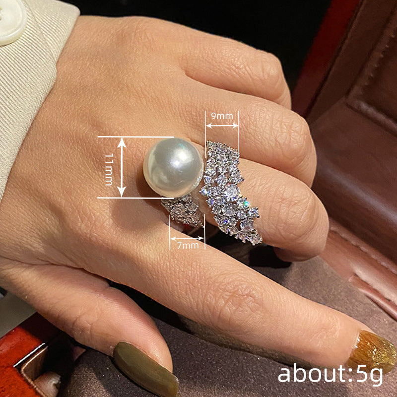 Classic Pearl Ring with Timeless Appeal