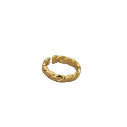 Romantic Gold Ring for Special Moments