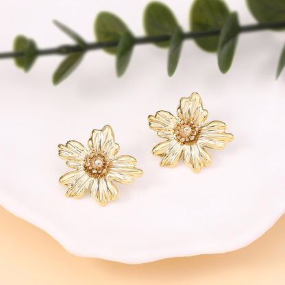 Stunning Earring for Daily Wear