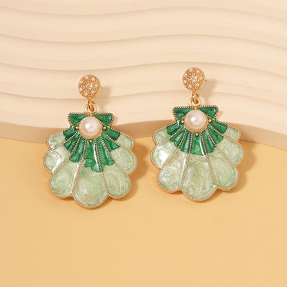 Romantic Pearl Earring for Special Moments
