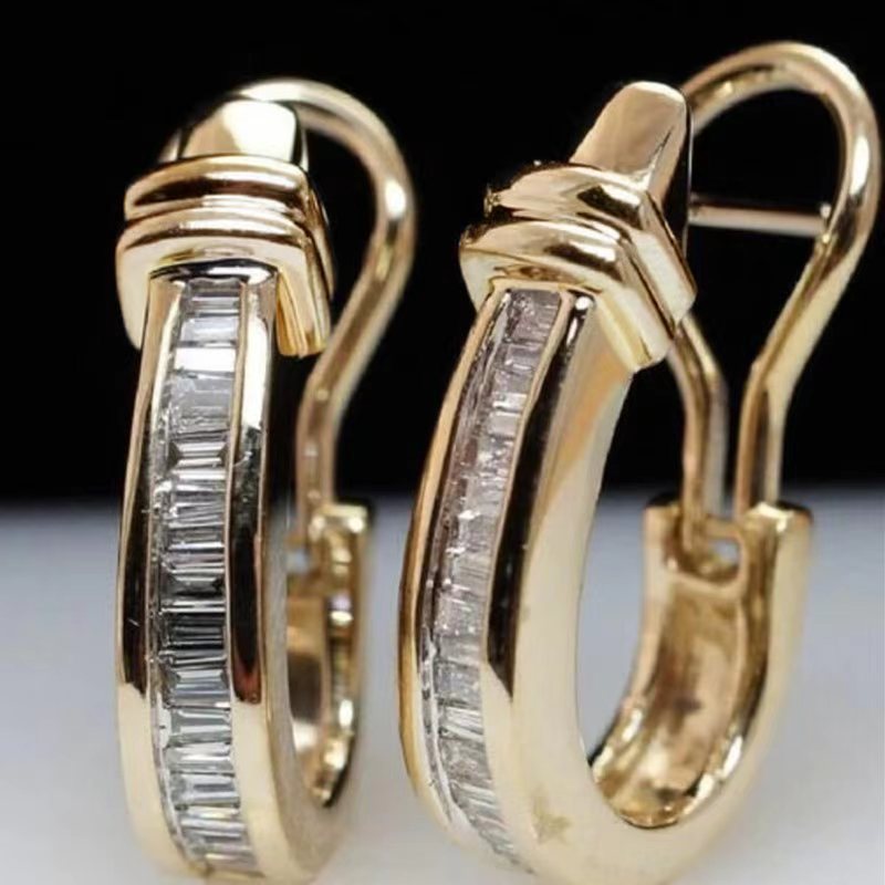 Vintage Handmade Gold Earring