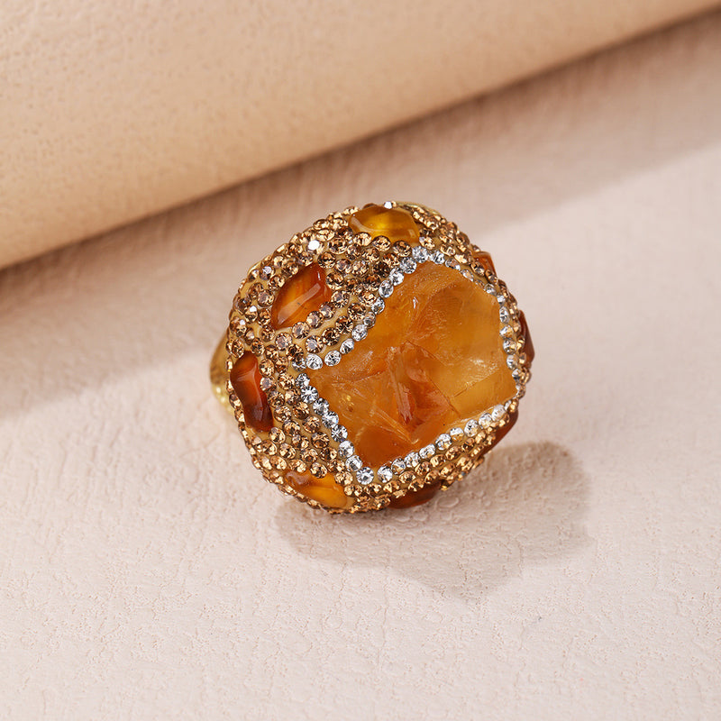 Charming Gold Ring for Any Occasion
