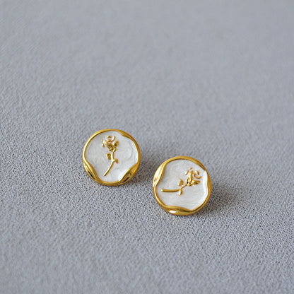 Vintage Handmade Gold Earring