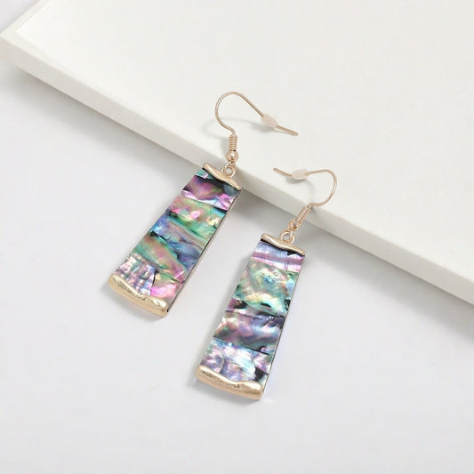 Charming Piece for Any Occasion