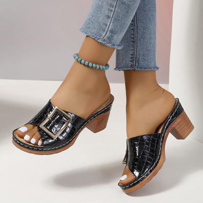 Chic Orthopedic Sandals with Unique Design