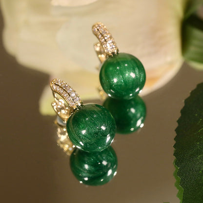 Charming Pearl Earring for Any Occasion
