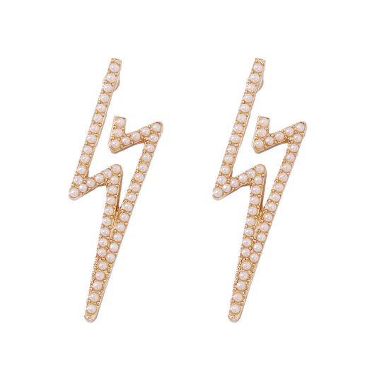 Charming Earring for Any Occasion