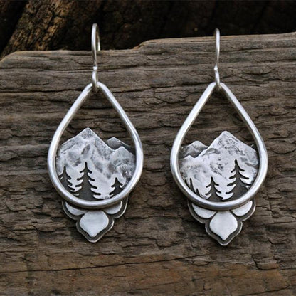 Charming Earring for Any Occasion