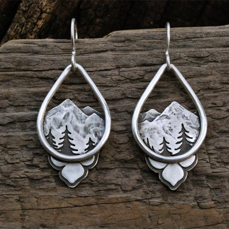 Charming Earring for Any Occasion