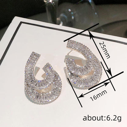 Romantic Earring for Special Moments