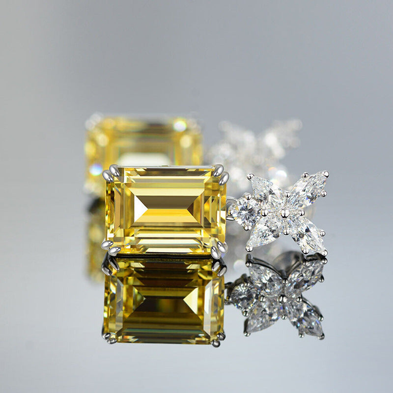 Stunning Earring for Daily Wear