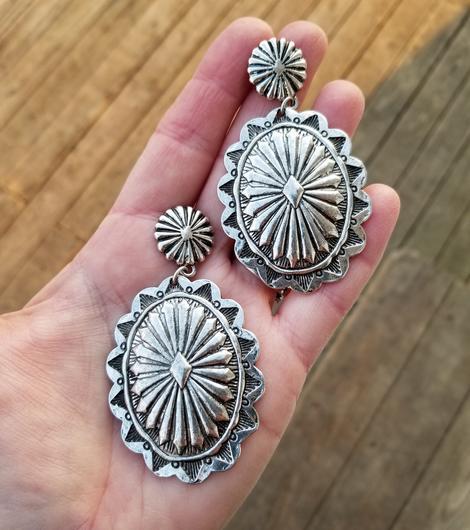 Classic Earring with Timeless Appeal
