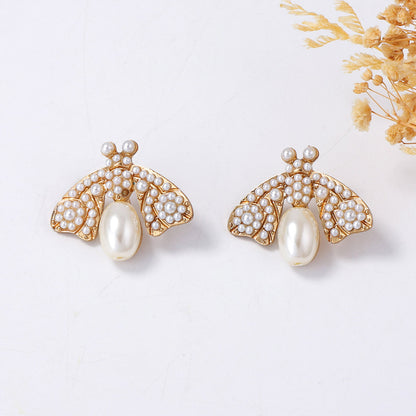 Romantic Pearl Earring for Special Moments