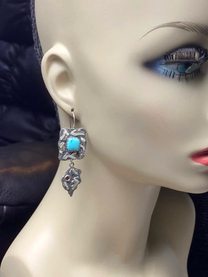 Romantic Silver Earring for Special Moments